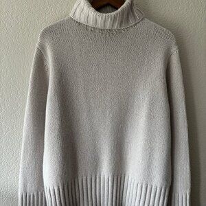 Cashmere Jet Turtleneck
